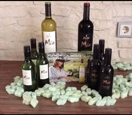 Wir geniessen die neuen freixenet mia tinto & mia blanco weine 3