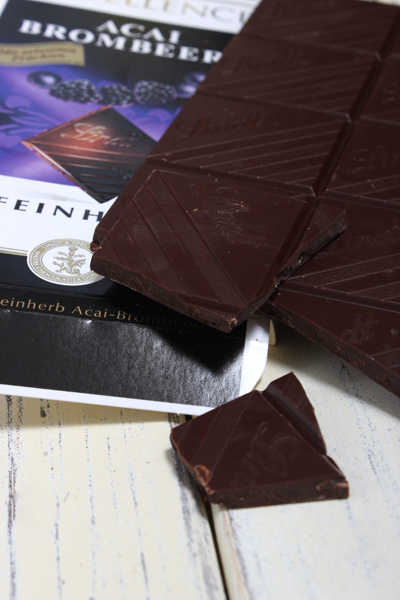Img_excellence lindt acai brombeere