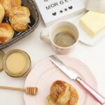 Buttermilchbroetchen-Rezept-einfach-und-schnell