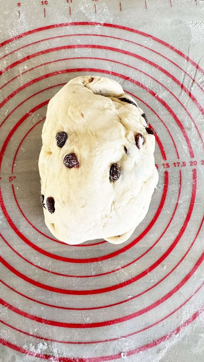 Fluffiges süßes Hefegebäck Rezept: Perfekt für Ostern, Brunch & 4x Glücksmomente! 3 Hefegebaeck-suess-Rezept-Tchibo-Mini-Hefezopfbackform-