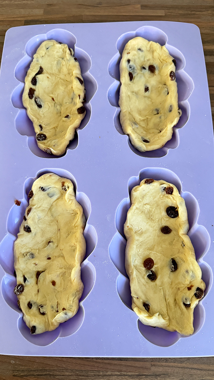Hefegebaeck-suess-Rezept-Tchibo-Mini-Hefezopfbackform-