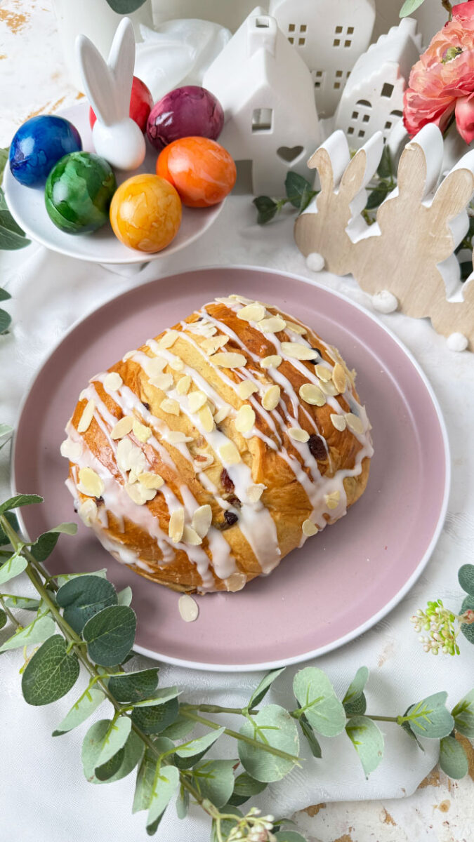 Unglaubliches fluffiges Osterbrot backen: Mit Trockenhefe und Rosinen 100% Einfach 7 Osterbrot backen