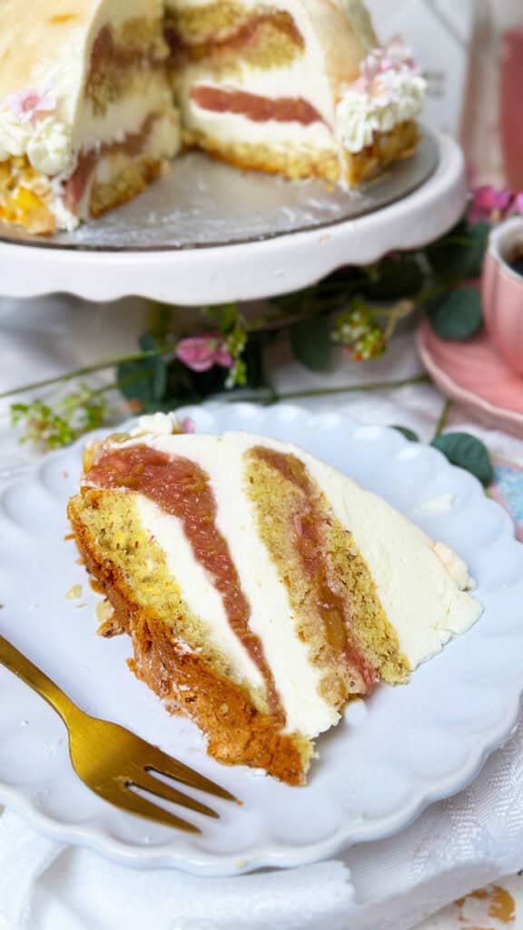 Grandiose Rhabarber-Kuppeltorte mit Zitronencreme: 1 A fruchtig, frisch ... Grandiose Rhabarber-Kuppeltorte mit Zitronencreme: 1 A fruchtig, frisch ...