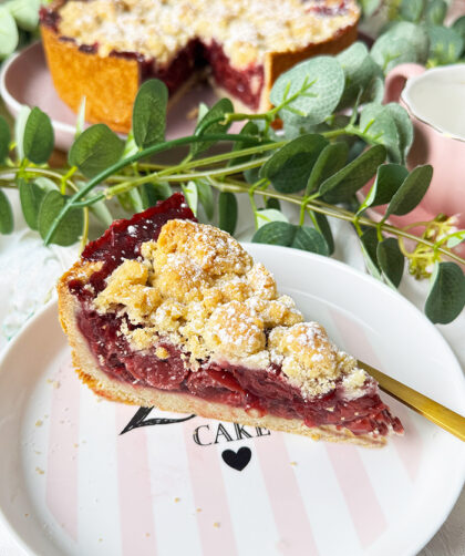 Einfacher Kirschkuchen mit Streuseln wie von Oma: Mit 3 Schichten Glück! 1 Einfacher Kirschkuchen mit Streuseln wie von Oma