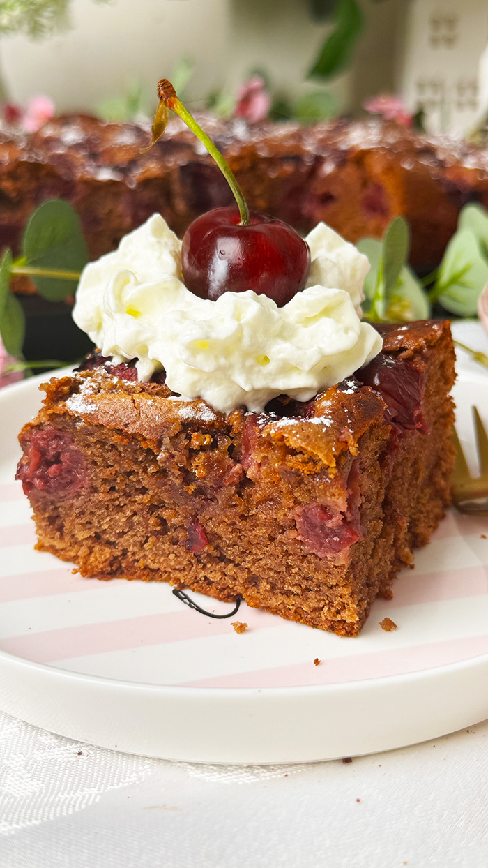Einfacher Schoko-Kirschkuchen vom Blech: saftig, schnell gemacht und gelingsicher