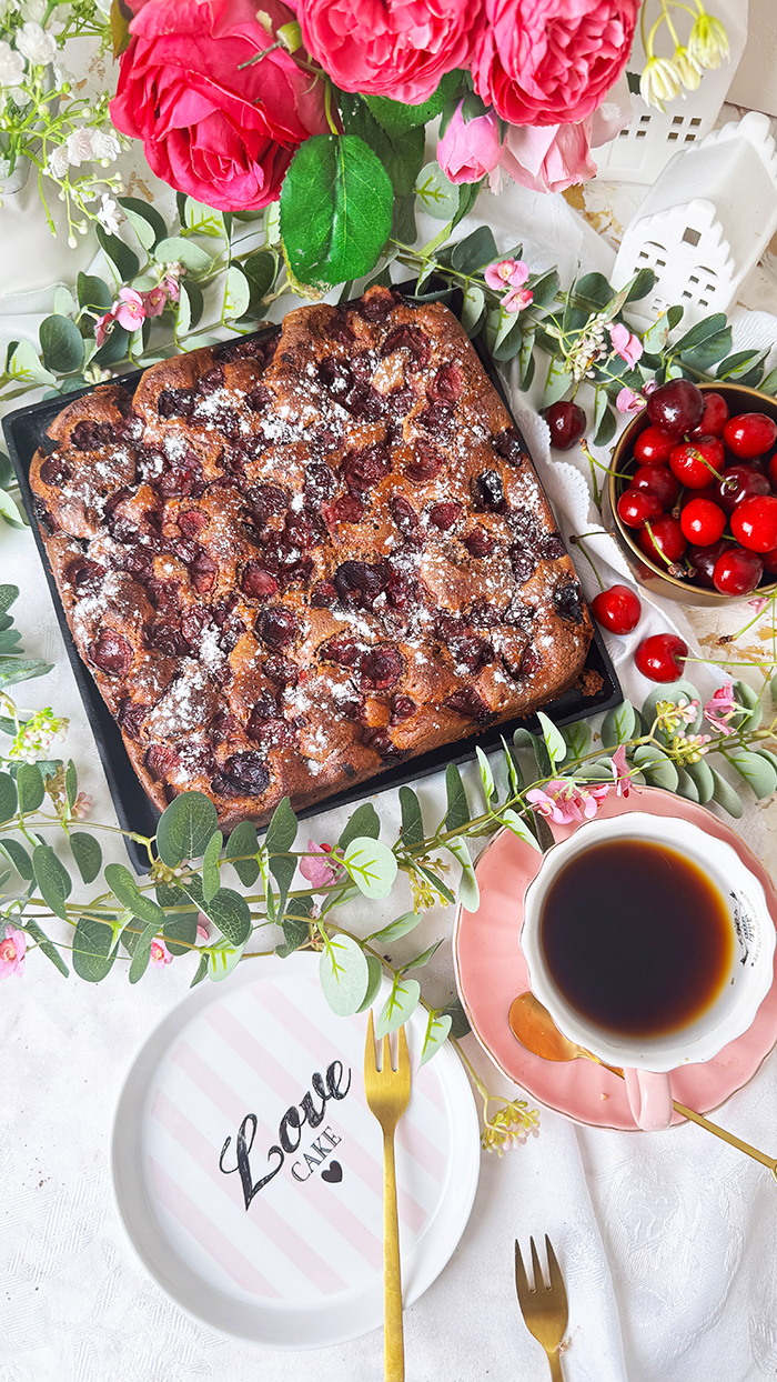 Einfacher Schoko-Kirschkuchen vom Blech