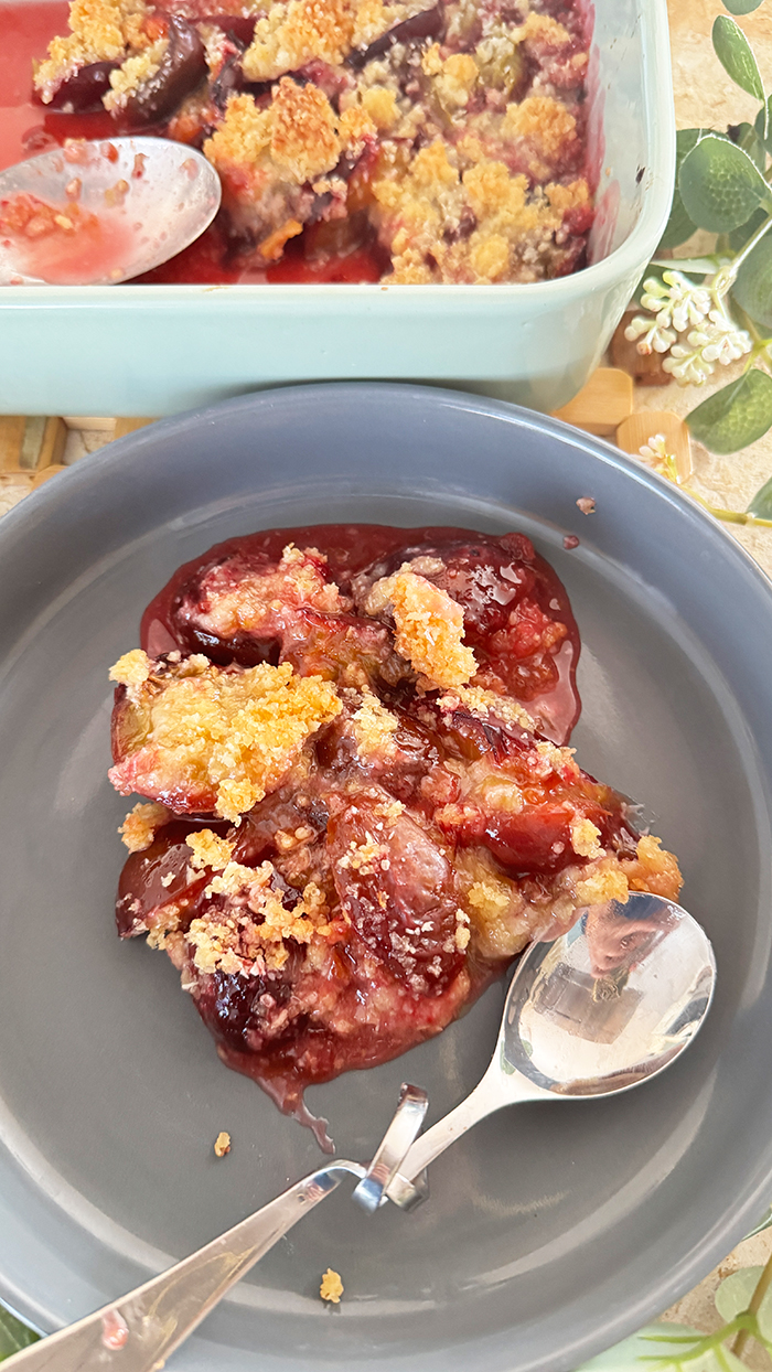 Pflaumen-Crumble mit Kokos Rezept