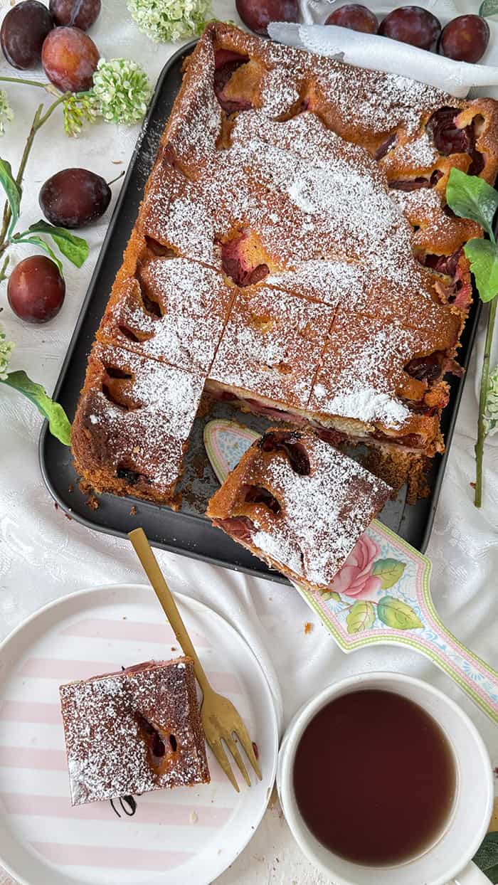 Schneller Zwetschgenkuchen vom Blech
