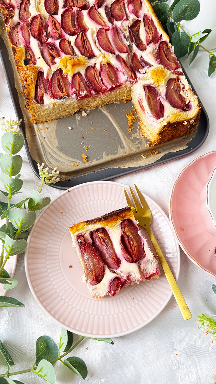 Einfaches Pflaumen-Cheesecake vom Blech Rezept: 1 A fruchtig und so cremig