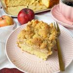 Apfelkuchen vom Blech mit Streusel - einfaches Rezept für den Klassiker