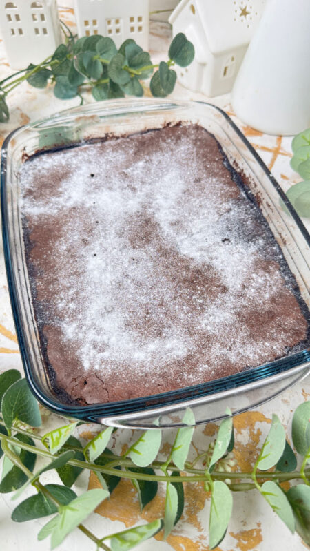 Viraler Brownie-Pudding nach Ina Garten, super saftig & einfach aus dem Ofen