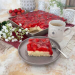 Erdbeerkuchen vom Blech mit Puddingcreme Rezept einfach wie bei Oma