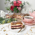 Kirsch-Streuselkuchen mit Creme vom Blech: Knusprig, cremig & fruchtig!