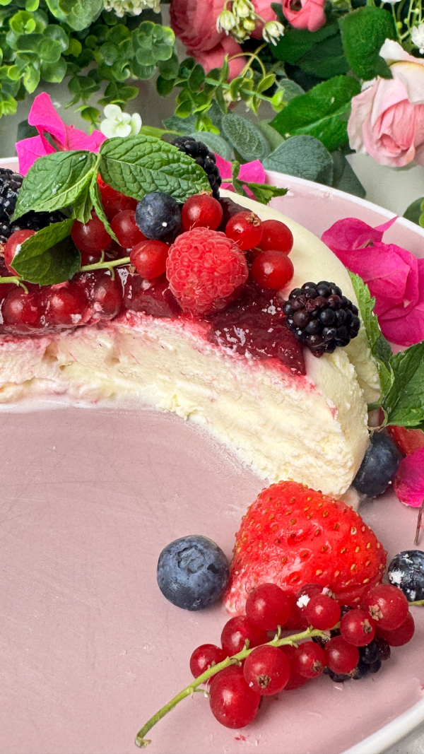 Joghurtbombe mit Früchten, einfaches Rezept für den Sommer 8 Joghurtbombe mit Früchten
