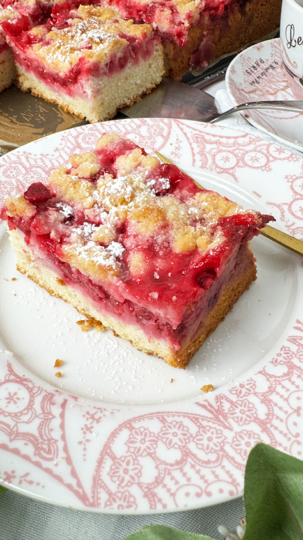 Saftiger Johannisbeerkuchen vom Blech mit Streuseln, Omas Rezept mit Quark-Öl-Teig 4 Johannisbeerkuchen vom Blech mit Quark-Öl-Teig