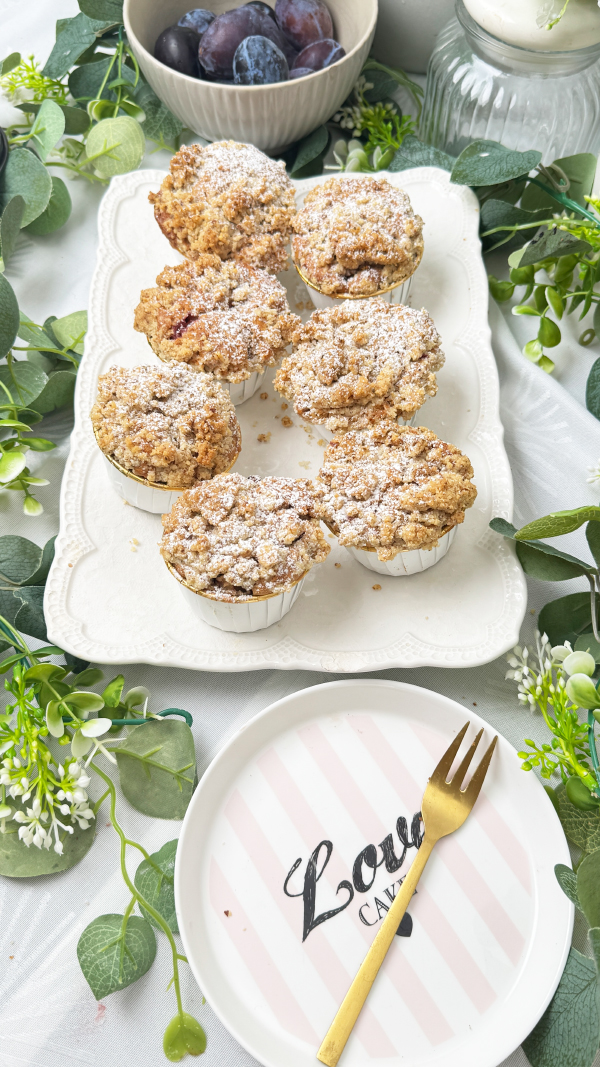 Zwetschgen-Muffins mit Streuseln, saftig und einfach 4 Zwetschgen-Muffins mit Streuseln, saftig und einfach 4