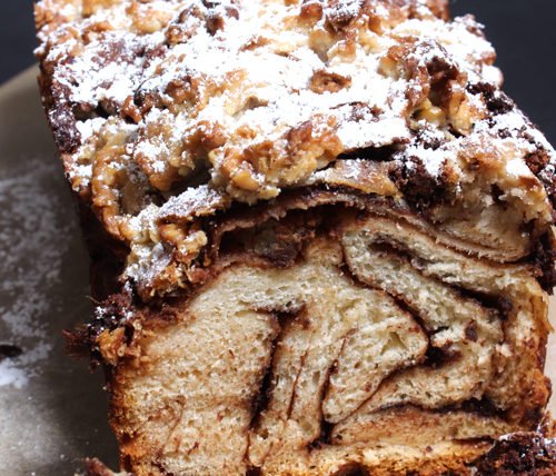 Mega leckerer und cremiger Chocolate Swirl Babka 4