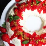 IMG.Erdbeer Pistazien Kranz mit Ricotta 4