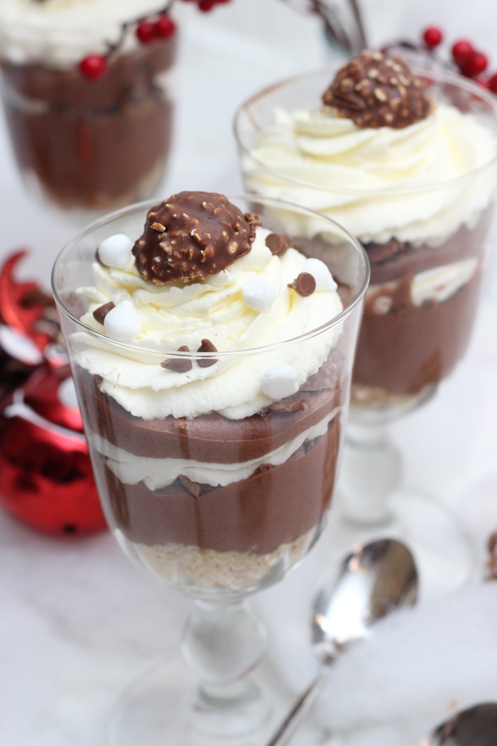 Rocher Schichtdessert mit Mousse au Chocolate und Butterspekulatius 