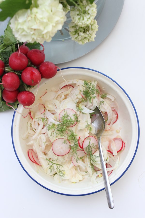 Spaghetti alla Puttanesca, Fenchel-Radieschen-Salat, Knoblauchbrot & Schokoladencreme alla Jamie Oliver 30 Minuten