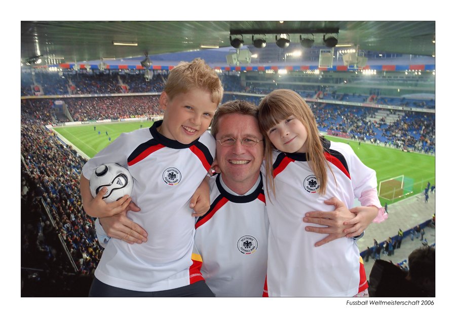 Deutschland WM-Macarons & WM-Zeitreise mit OTTO