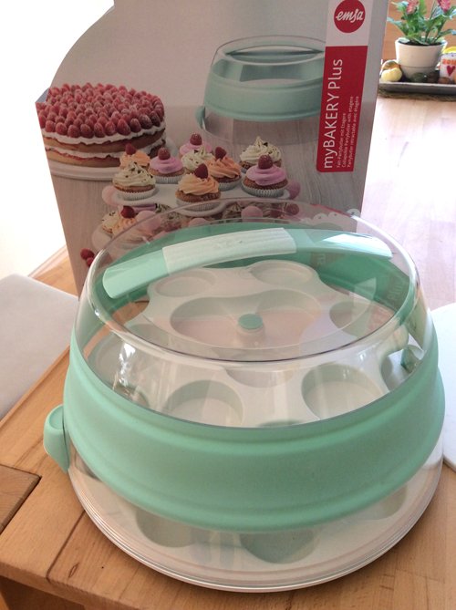 Img_mit emsa mybakery falt-partybutler unterwegs