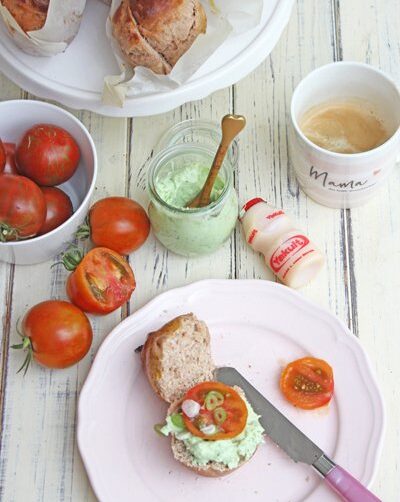 IMG 5 Morgen Fit Tipps für Mamas mit Yakult Gesundes Walnuss Brioche Rezept TL