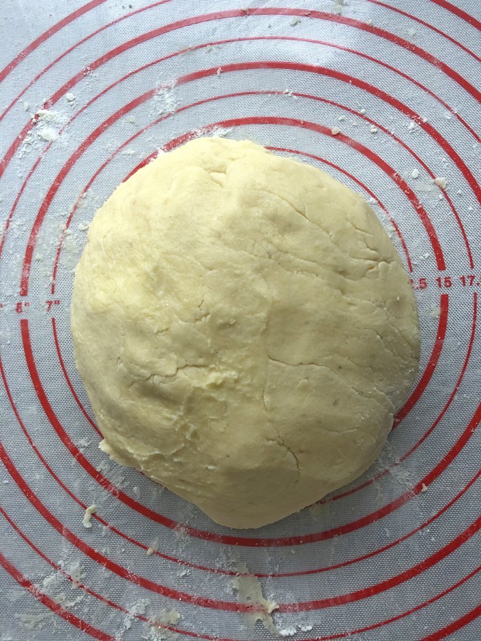 Amarettokugeln mit Schokolade Rezept