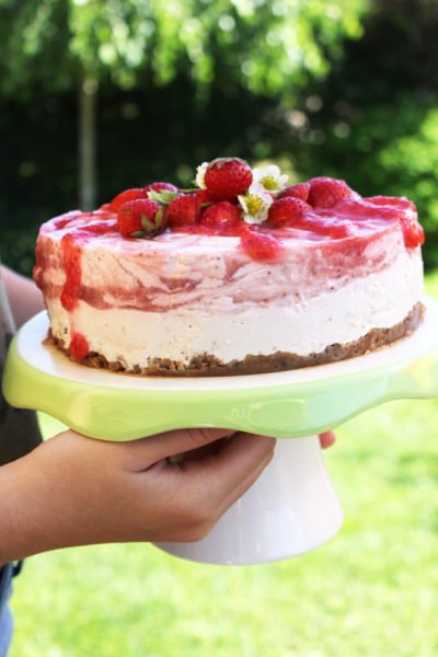 American Cheesecake mit Erdbeeren ohne Backen American Cheesecake mit Erdbeeren ohne Backen