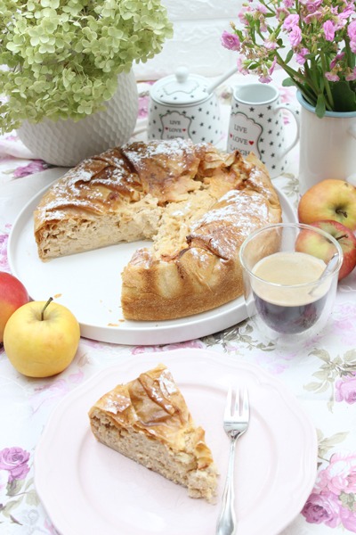 Apfel-Filoteig-Torte mit cremiger Füllung 11