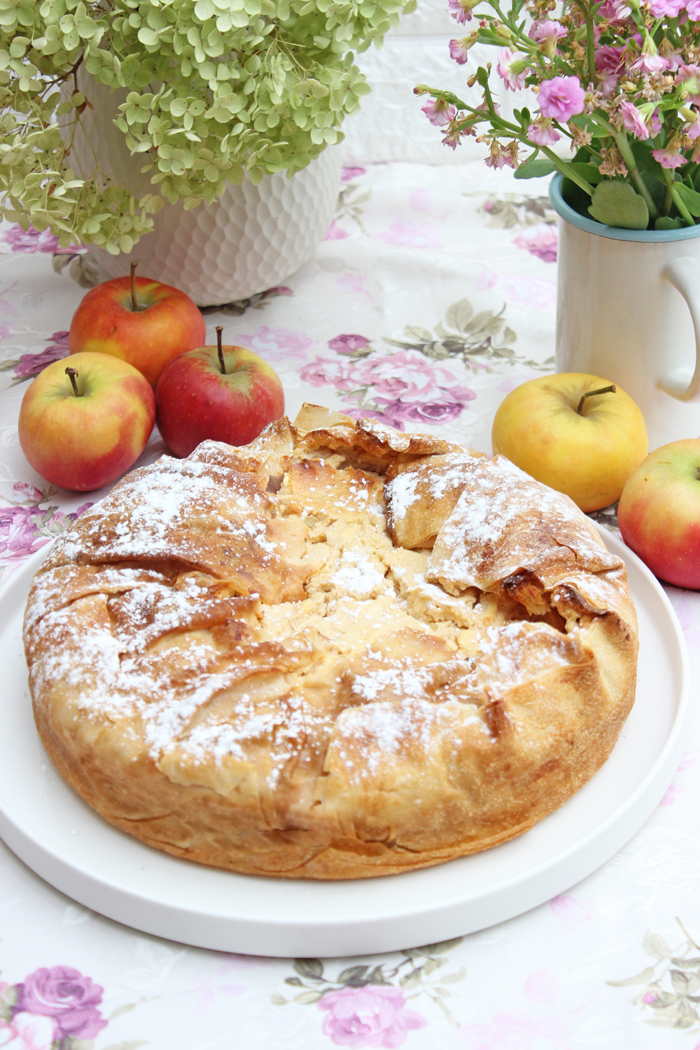 Apfel-Filoteig-Torte mit cremiger Füllung Rezept