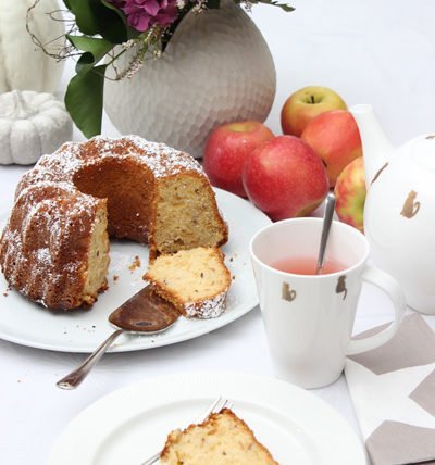 Apfel-Gugelhupf Rezept - saftig und fruchtig | Low Carb und Glutenfrei 1