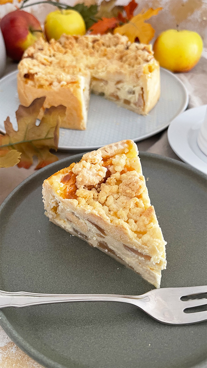 Apfel-käsekuchen mit streusel - unwiderstehliches rezept, apfelkuchen mit streusel, apfelkuchen rezept,omas rezept, einfacher apfelkuchen