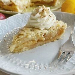 Leckerer Apfelkuchen mit Schlagsahne Rezept 2