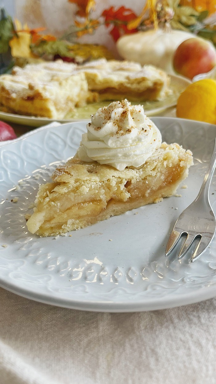 Leckerer Apfelkuchen mit Schlagsahne Rezept 8