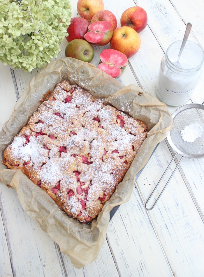 Himmlischer einfacher Apfelkuchen mit Butterstreuseln 2