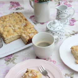 Saftiger und schneller apfelkuchen mit streuseln rezept