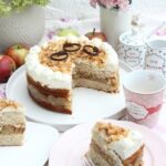 IMG Apfeltorte mit Frischkaese Sahnecreme und Streuseln tl