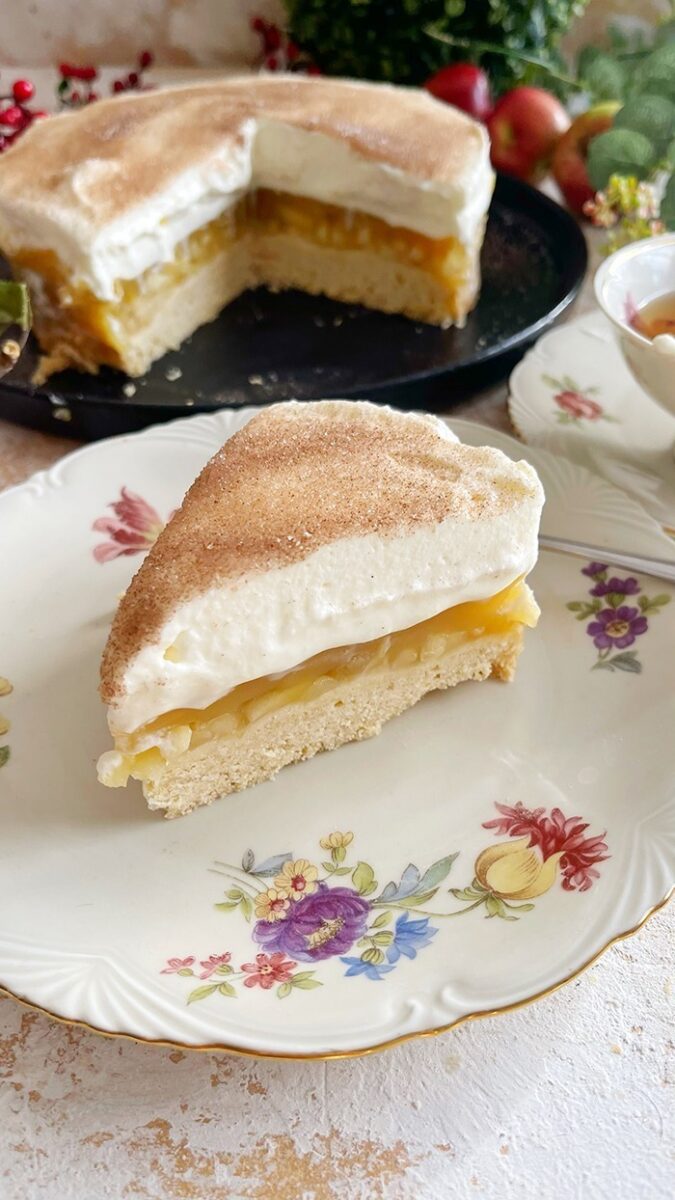 So leckere Apfeltorte mit Vanille-Zimt-Sahne Rezept 1 Apfeltorte mit Vanille Zimt Sahne Rezept