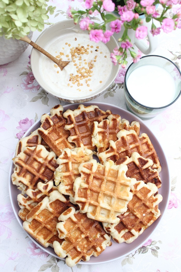 Apfelwaffeln mit bananedip