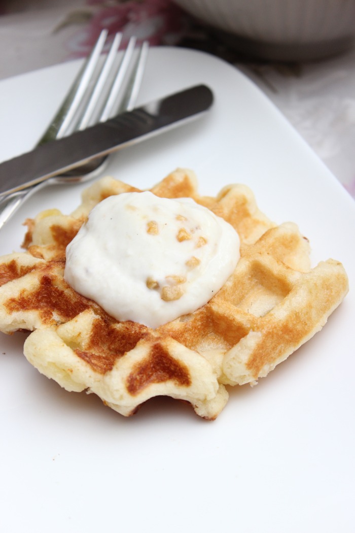 Apfelwaffeln mit Bananedip 