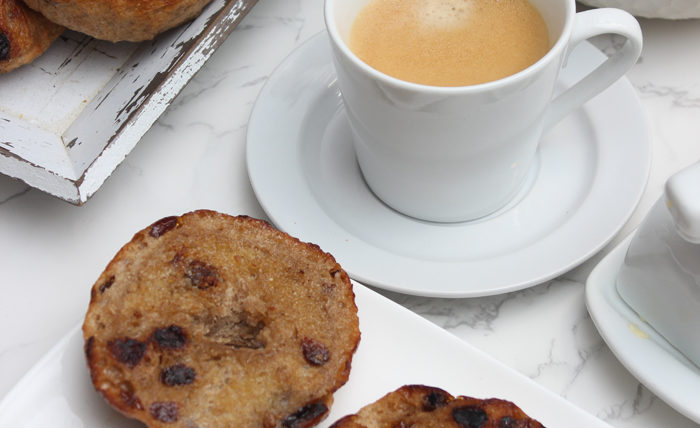Bagels mit Zimt und Rosinen