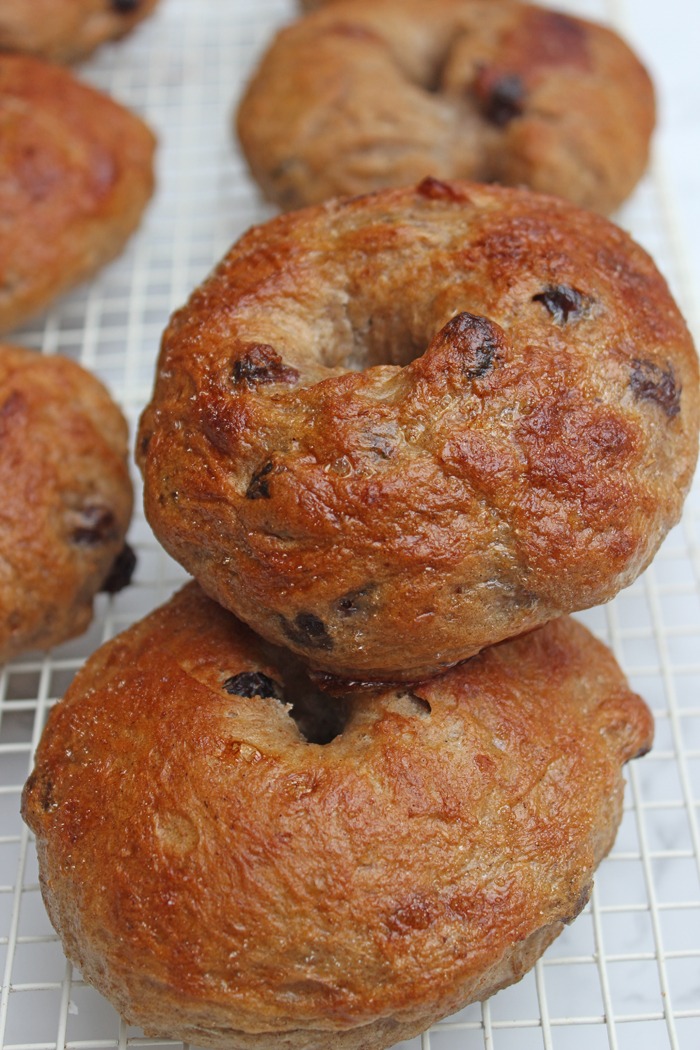 Bagels mit Zimt und Rosinen - Cinnamon-Raisin Bagel