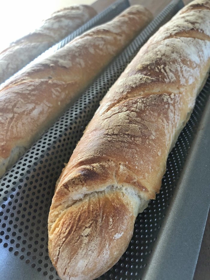 Baguette selbst backen mit Trockenhefe - So einfach geht es, Baguette Rezept, Baguette schnell, Baguette Form, Baguette Blech