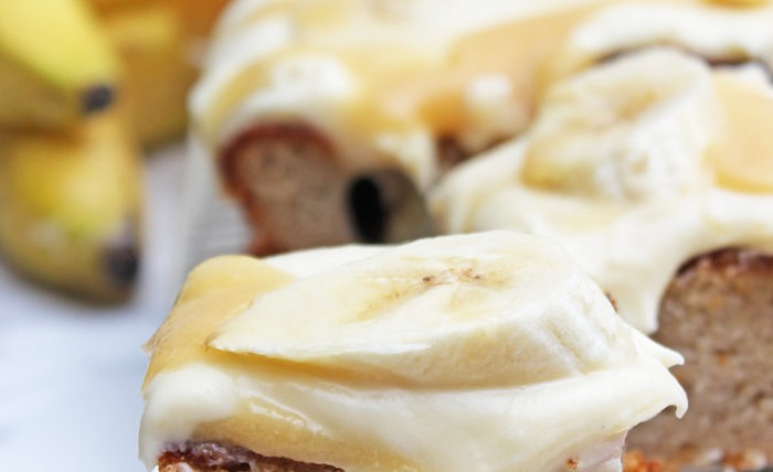 IMG Bananenkuchen mit Karamell Frischkaese Creme 11