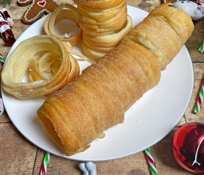 Baumstriezel Rezept - Mit 2 Zutaten schnell gemacht 3 Baumstriezel Rezept - Mit 2 Zutaten schnell gemacht