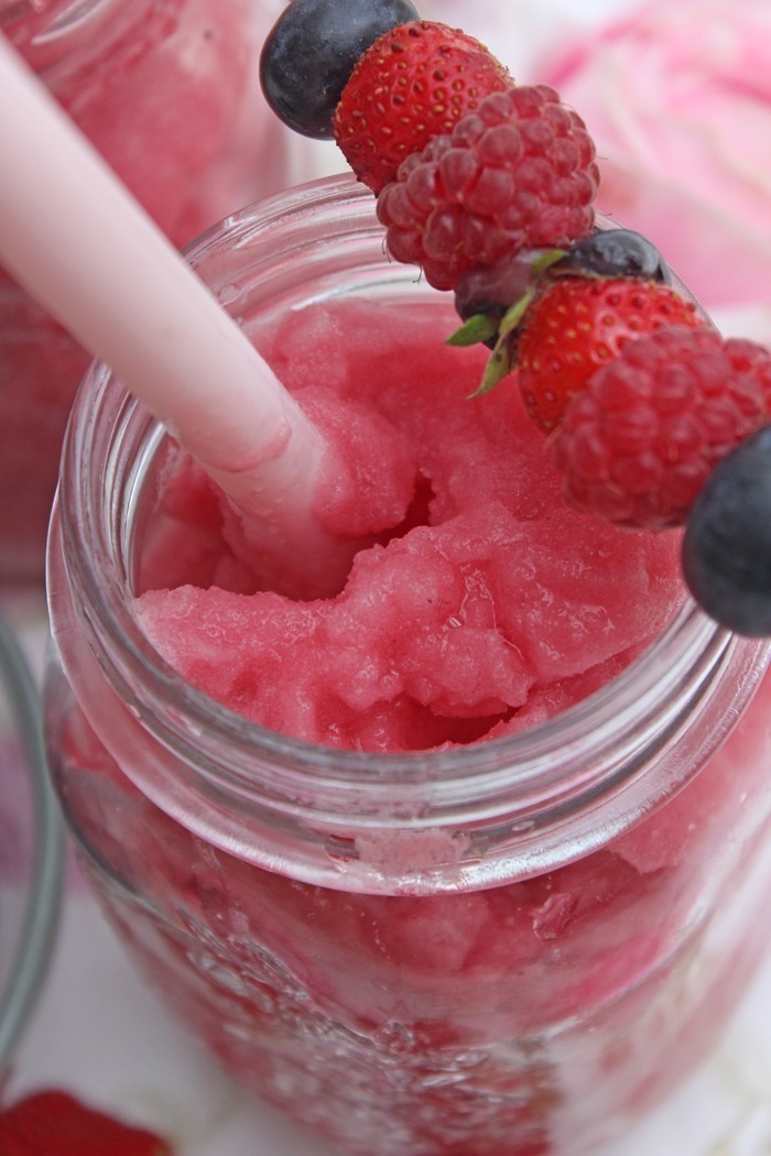 Beeren Slush-Eis selber machen mit und ohne Slush Maschine