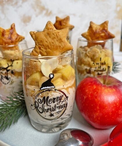 IMG Bratapfel Crumble mit Zimtcreme Dessert im Glas 08
