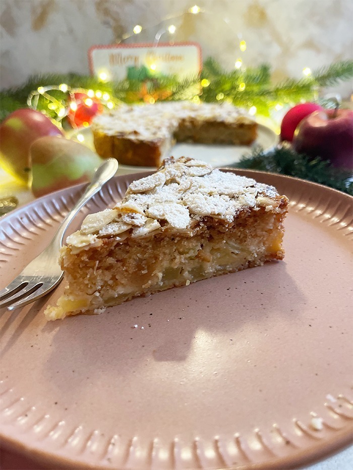 Mega leckerer Bratapfelkuchen mit Marzipan nach Omas Art