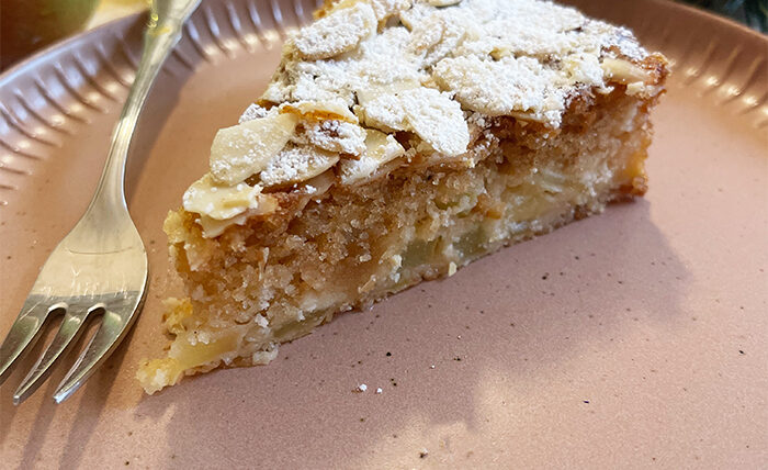 IMG Bratapfelkuchen mit Marzipan nach Omas Art 03
